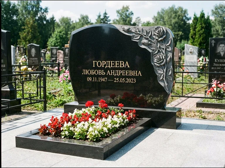 Памятник с барельефом — выполненная работа 16 в Ульяновске
