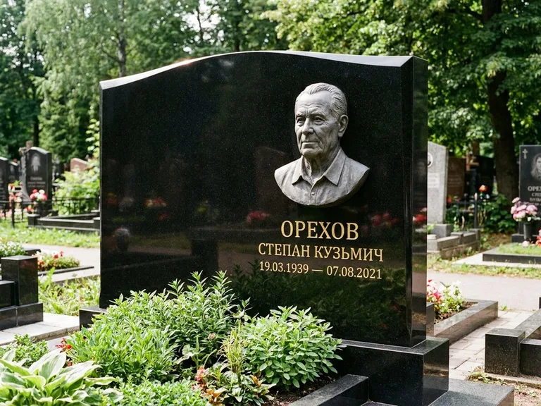 Памятник с барельефом — выполненная работа 25 в Ульяновске