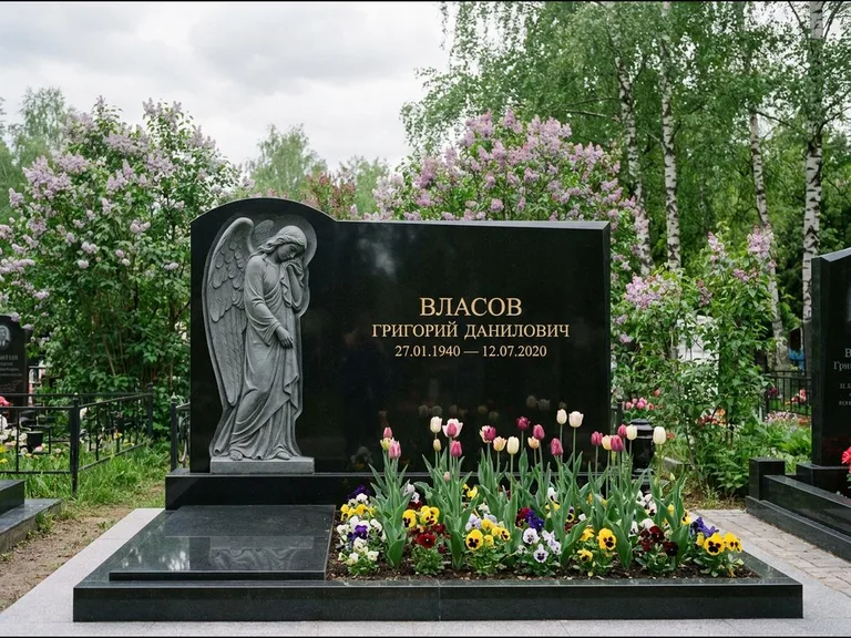 Памятник с барельефом — выполненная работа 3 в Ульяновске