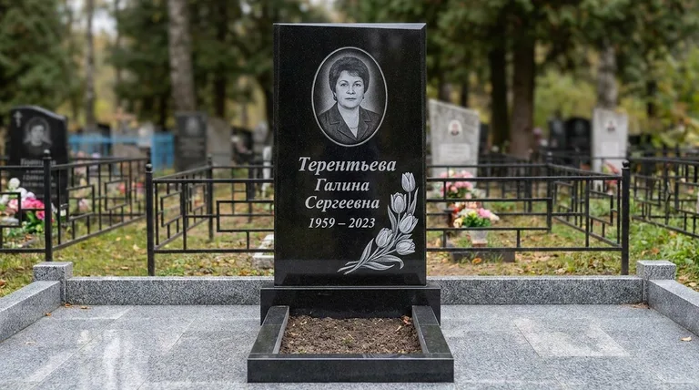 Памятник с гравировкой тюльпанов — выполненная работа «Терентьева» в Ульяновске