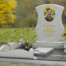 Гранитный вертикальный памятник светский на одного - П146