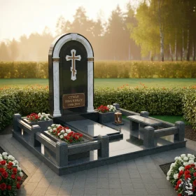 Семейный склеп с крестом из комбинированных материалов - ПН168
