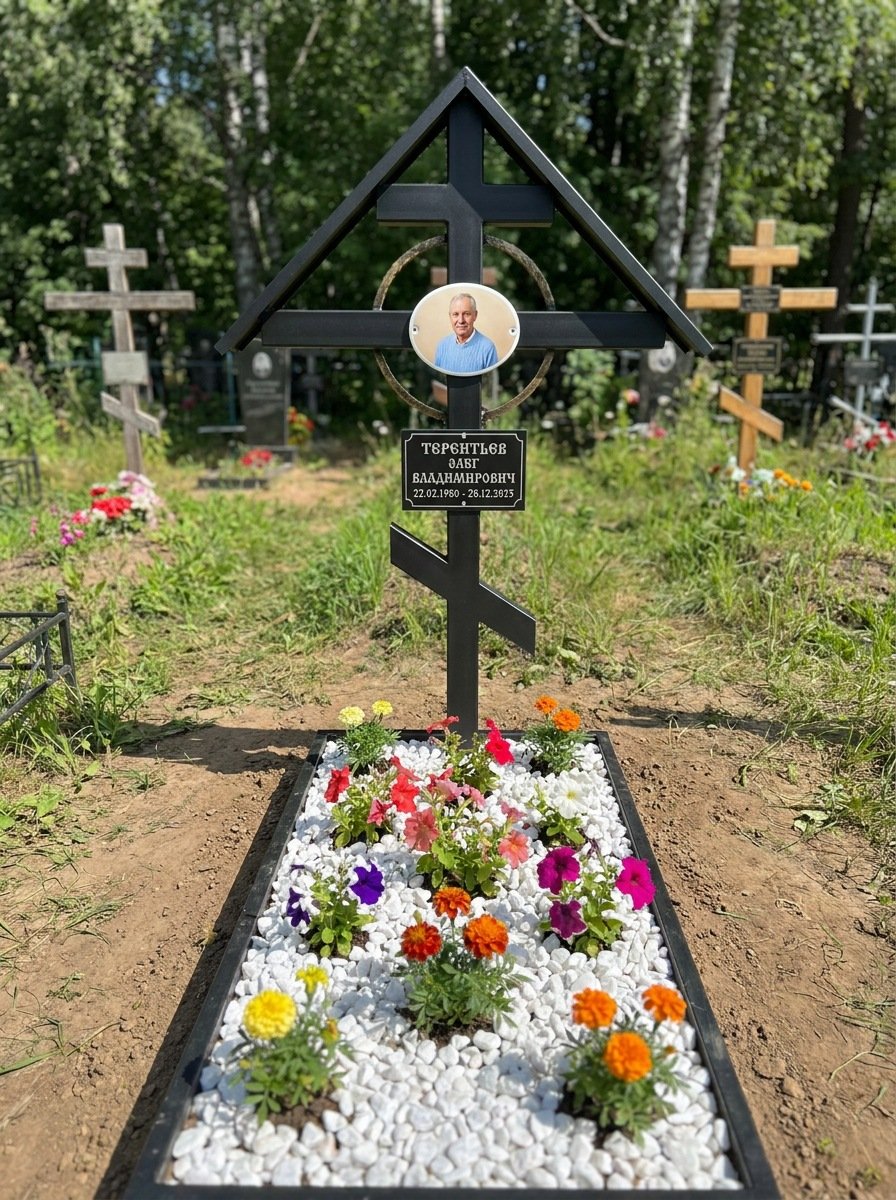 Портрет на памятнике в Ульяновске — Крупный овал на кресте, портрет по грудь