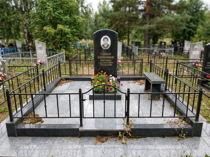 Благоустройство могилы в Ульяновске — пример 3